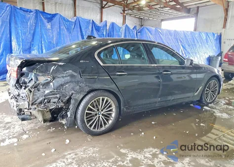 2018 BMW 530Xe z USA, uszkodzony, nr VIN WBAJB1C55JB084752